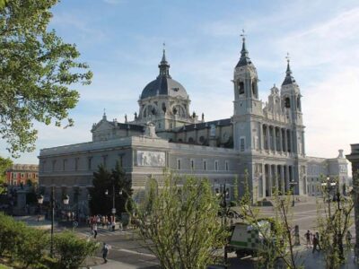 La historia de la Catedral de la Almudena